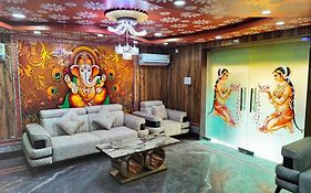 Anand Ashram Kolkata